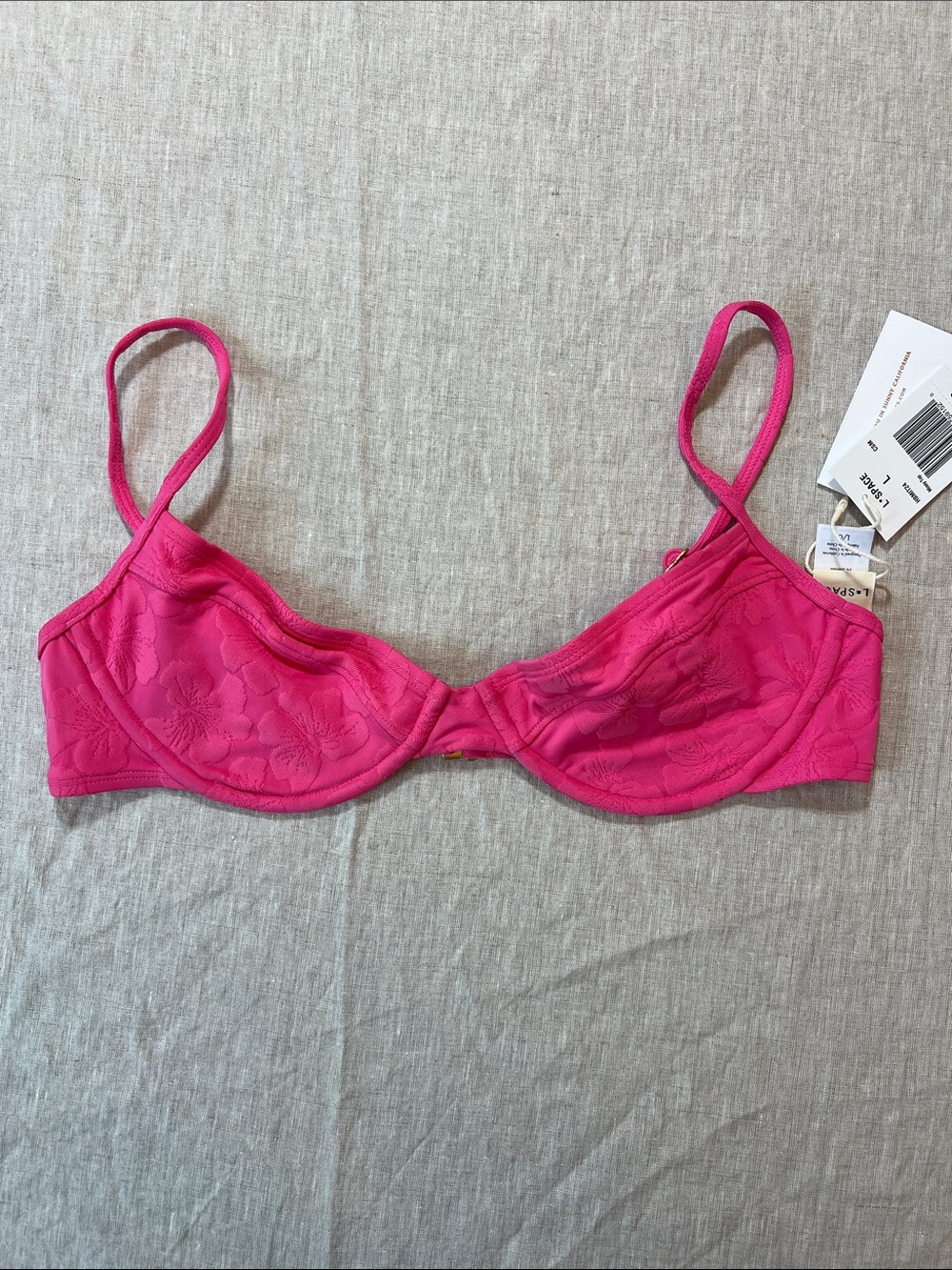 l*space Hot Pink Belle Underwire Jacquard Bikini Top. Size L. NWT